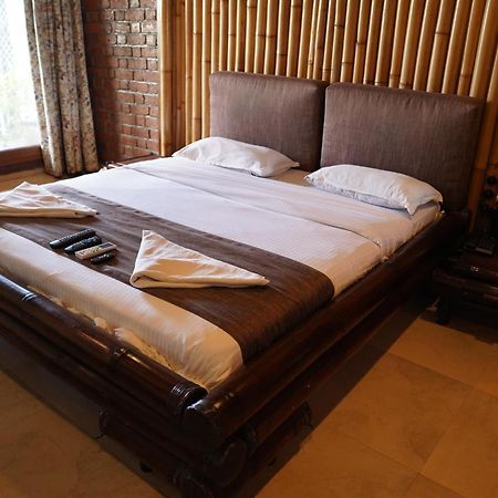 Bamboo And Bricks Resort Welhe Eksteriør bilde