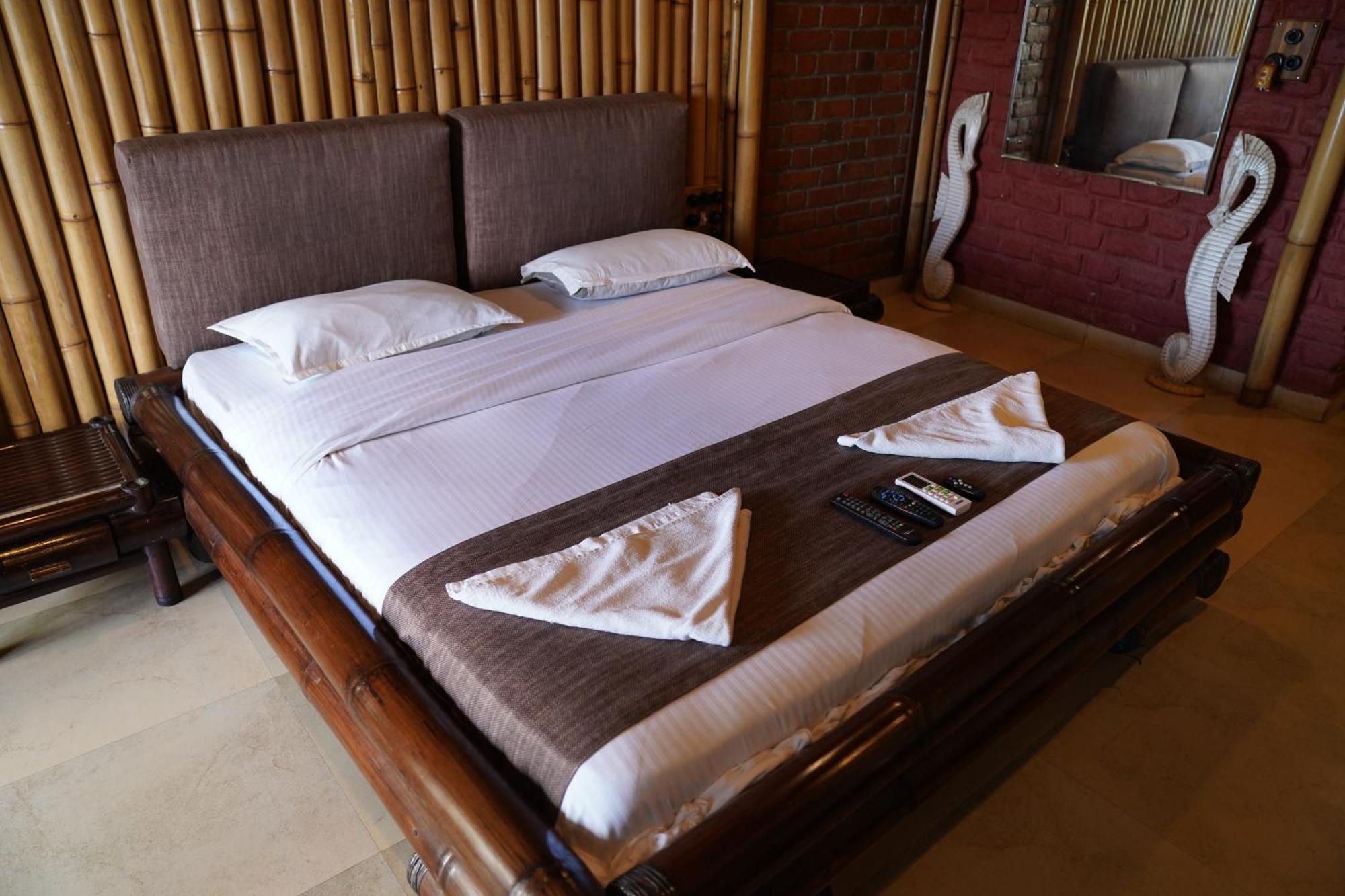 Bamboo And Bricks Resort Welhe Eksteriør bilde