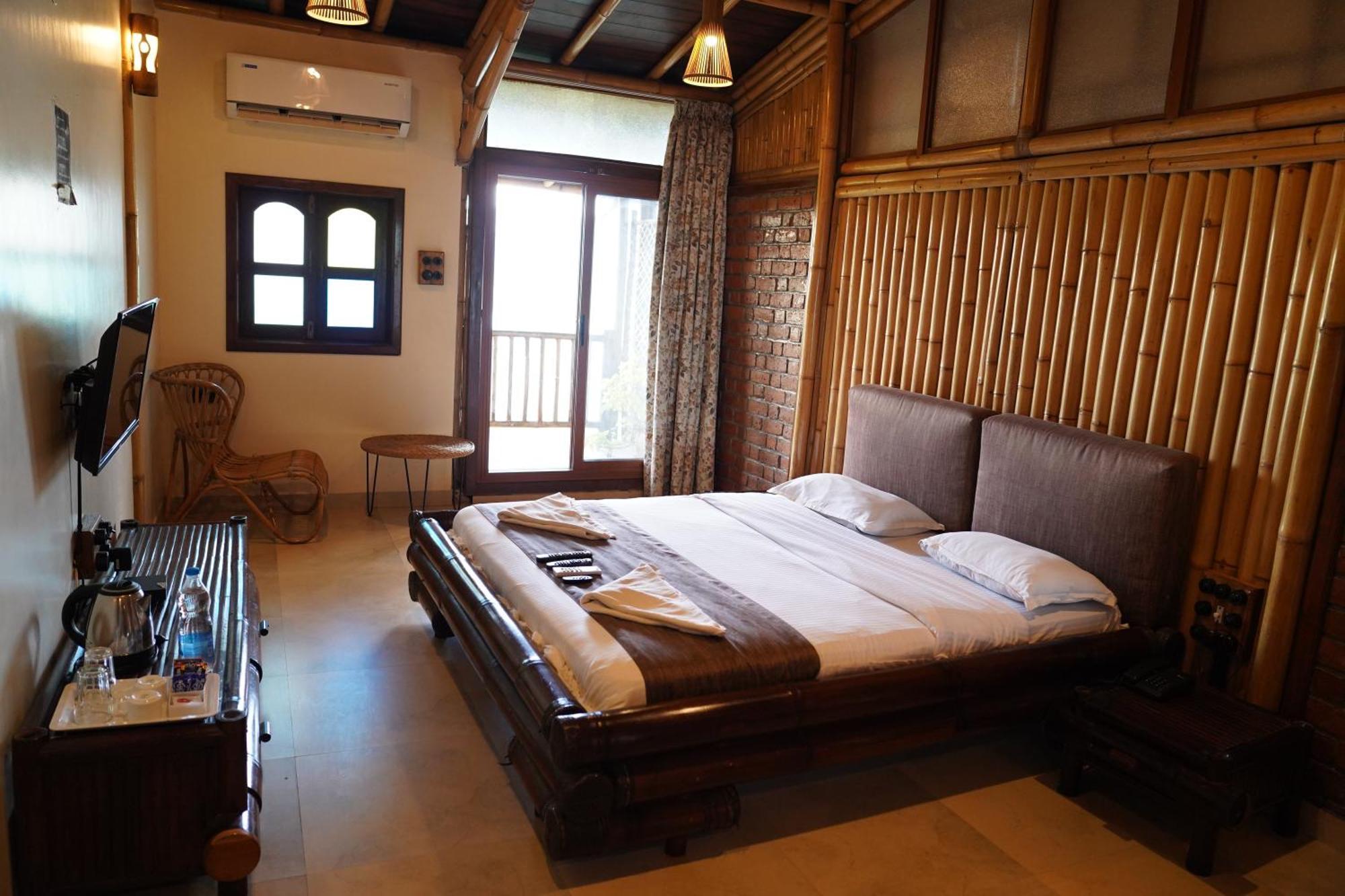 Bamboo And Bricks Resort Welhe Eksteriør bilde