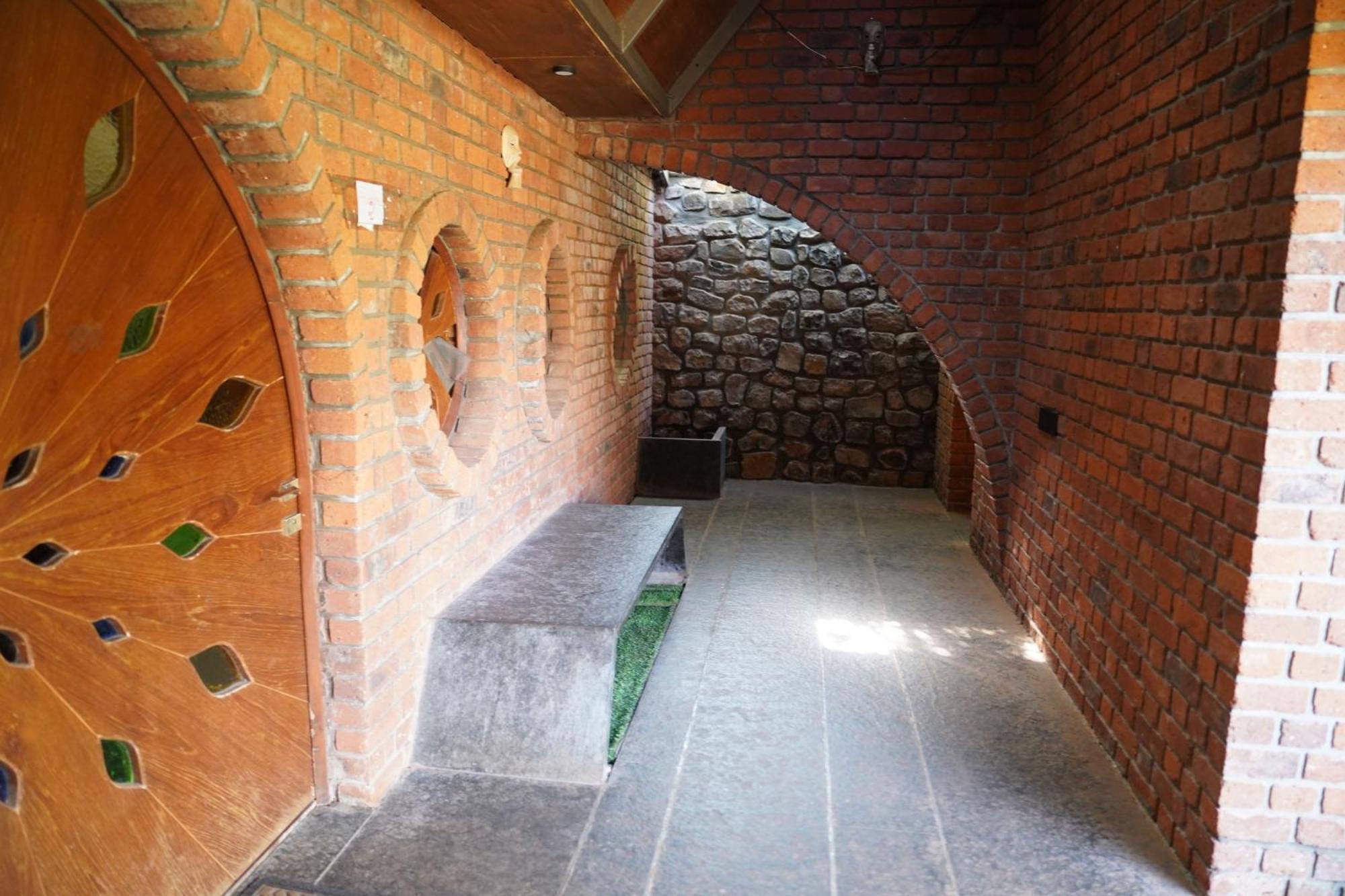 Bamboo And Bricks Resort Welhe Eksteriør bilde
