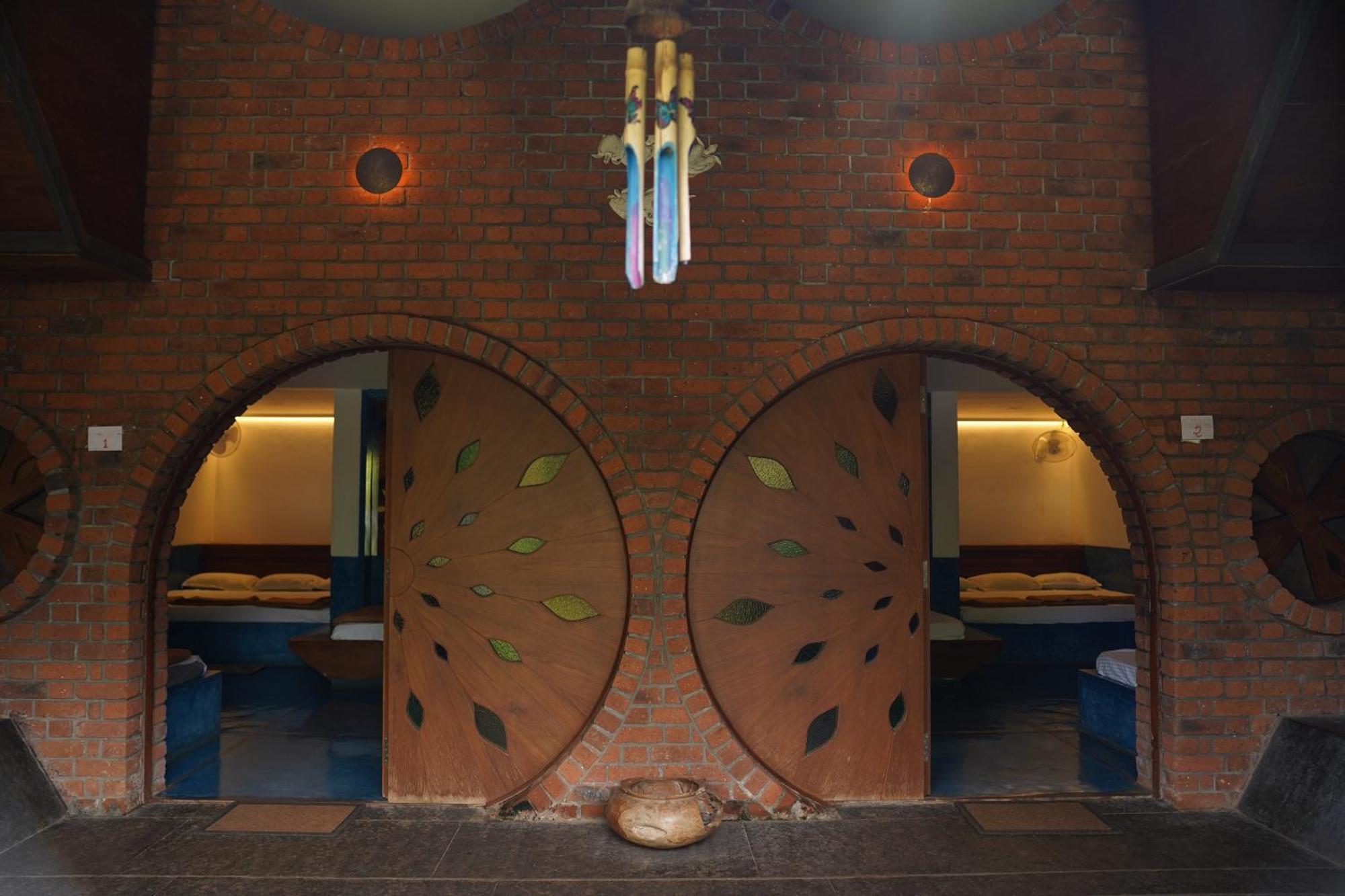 Bamboo And Bricks Resort Welhe Eksteriør bilde
